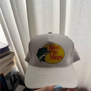 Bass Pro Shops white Cap